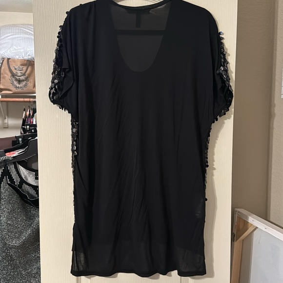 BCBG black short sleeve sequin top never worn - Picture 2 of 2
